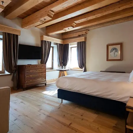 Al Capriolo Hotell *