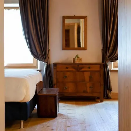 Al Capriolo Hotell *